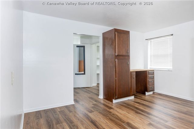 300 32nd Street W, Charleston, WV 25387