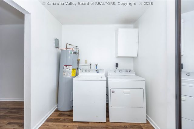 300 32nd Street W, Charleston, WV 25387