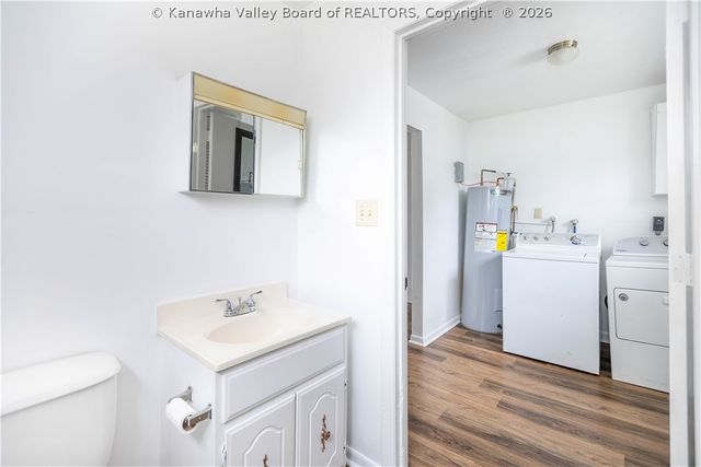 300 32nd Street W, Charleston, WV 25387