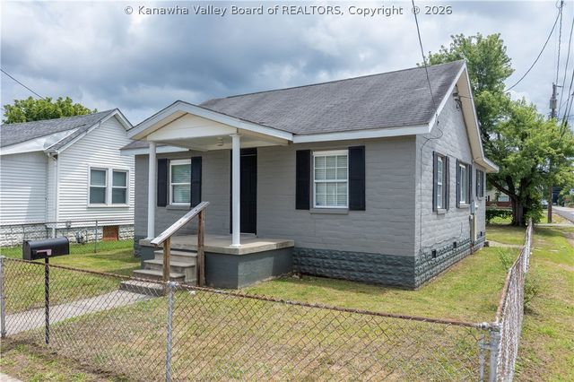 300 32nd Street W, Charleston, WV 25387
