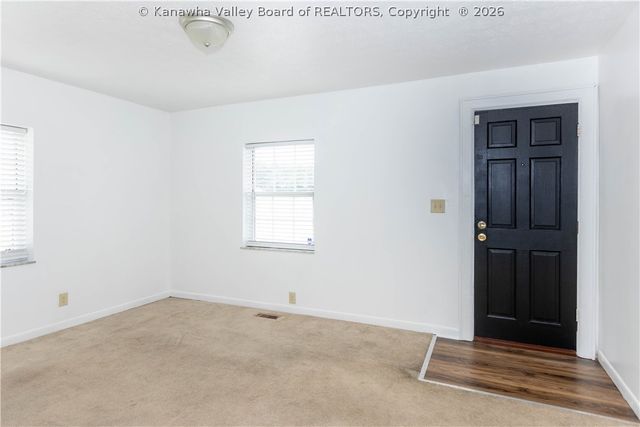 300 32nd Street W, Charleston, WV 25387