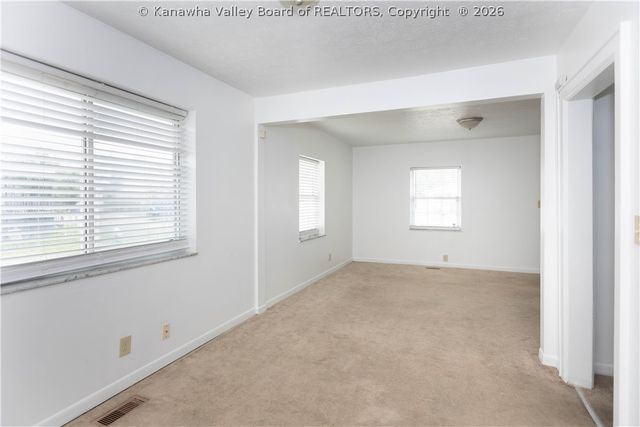 300 32nd Street W, Charleston, WV 25387