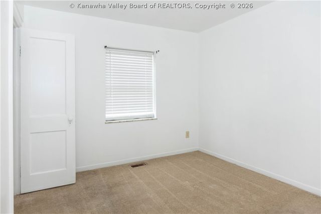 300 32nd Street W, Charleston, WV 25387