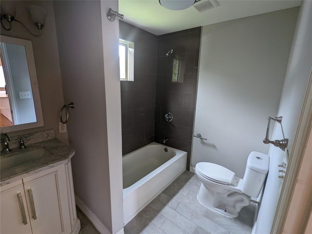 7521 Laredo Street, Houston, TX 77020