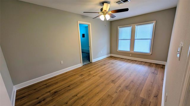 7521 Laredo Street, Houston, TX 77020