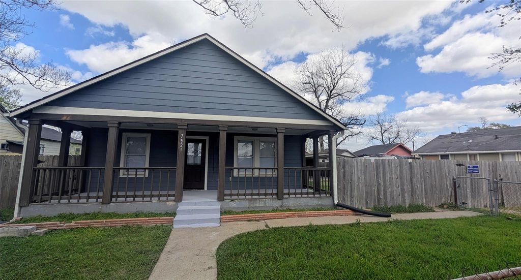 7521 Laredo Street, Houston, TX 77020