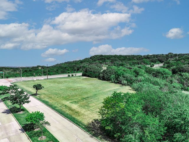 2200 Mansfield Road, Cedar Hill, TX 75104