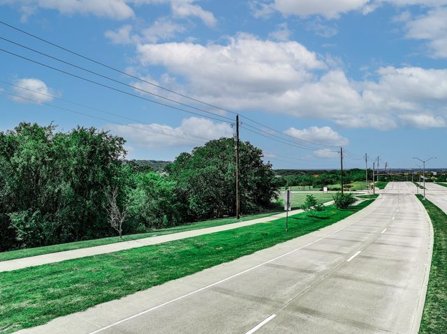 2200 Mansfield Road, Cedar Hill, TX 75104