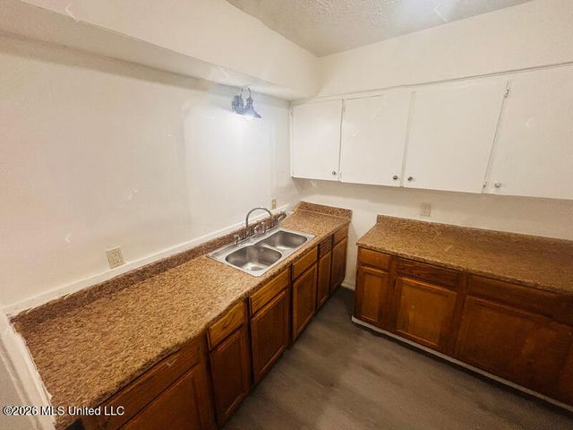 256 Iris Avenue, Jackson, MS 39206