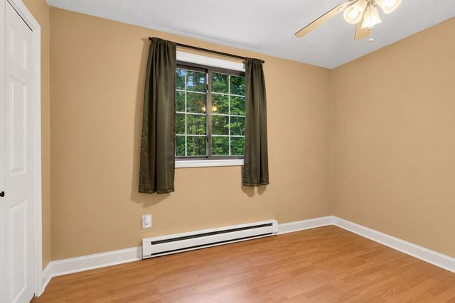 60 Old Hackett Hill Rd Apt 2H, Manchester, NH 03102