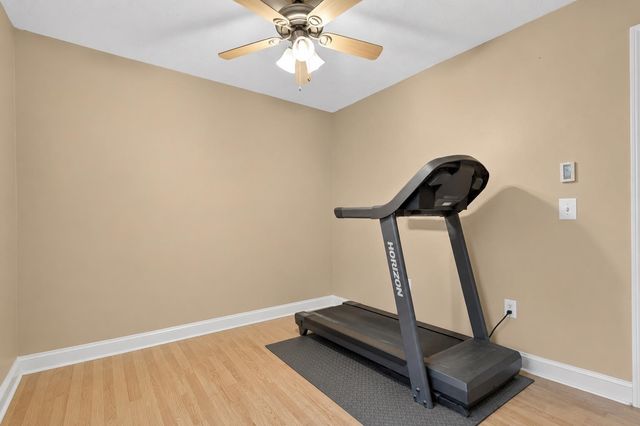 60 Old Hackett Hill Rd Apt 2H, Manchester, NH 03102