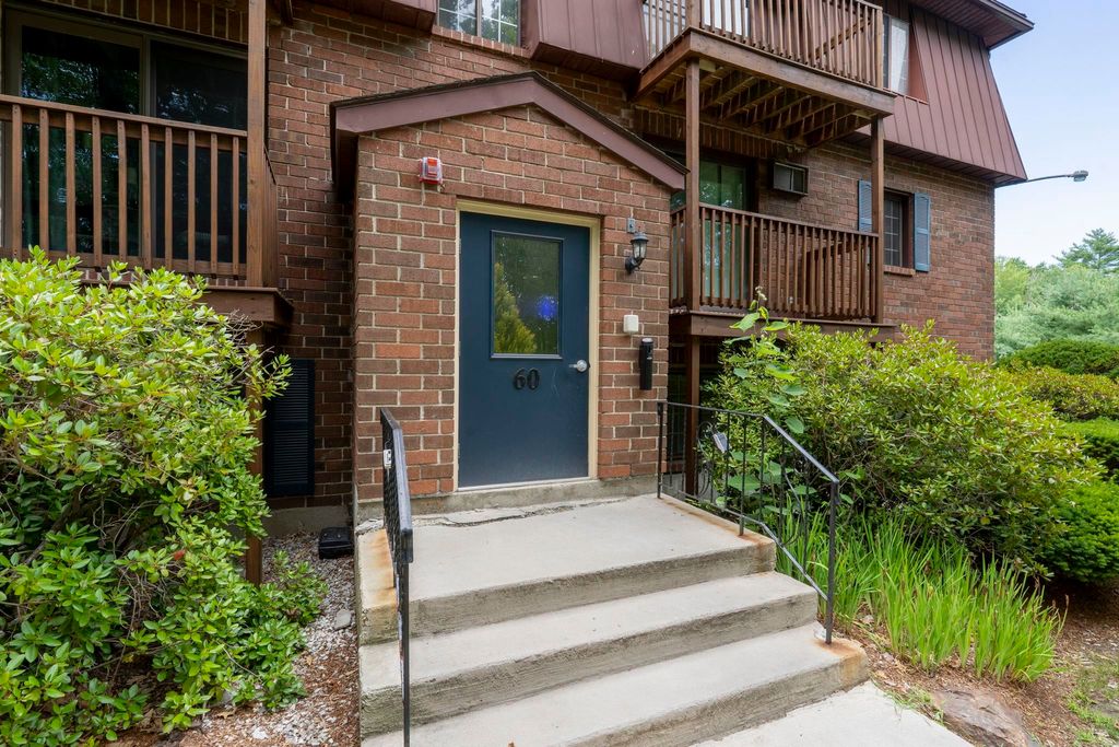 60 Old Hackett Hill Rd Apt 2H, Manchester, NH 03102