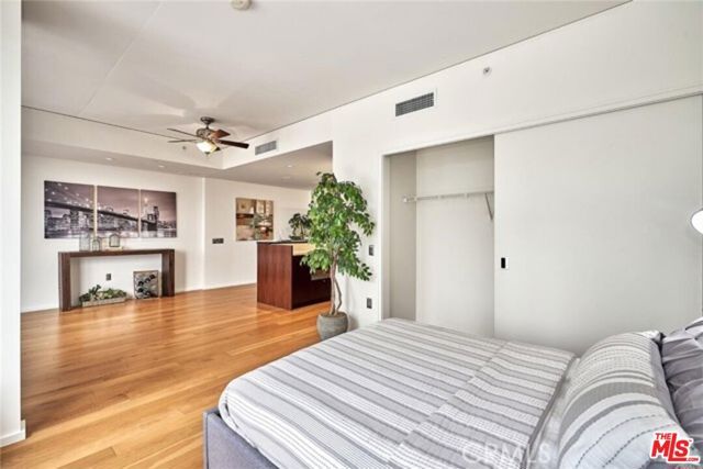 1155 S Grand Avenue 806, Los Angeles, CA 90015