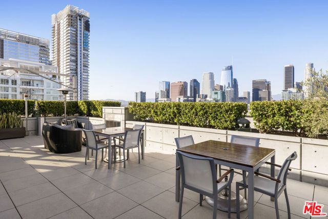 1155 S Grand Avenue 806, Los Angeles, CA 90015