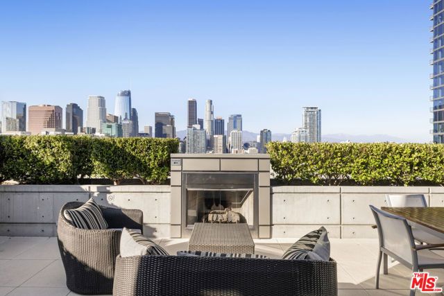 1155 S Grand Avenue 806, Los Angeles, CA 90015