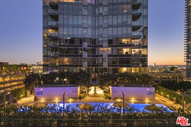 1155 S Grand Avenue 806, Los Angeles, CA 90015