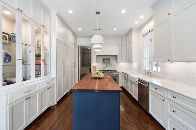 4709 Welford Drive, Bellaire, TX 77401