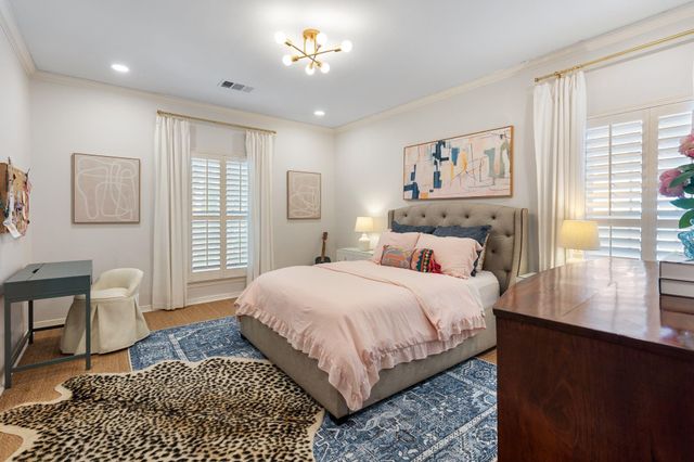 4709 Welford Drive, Bellaire, TX 77401