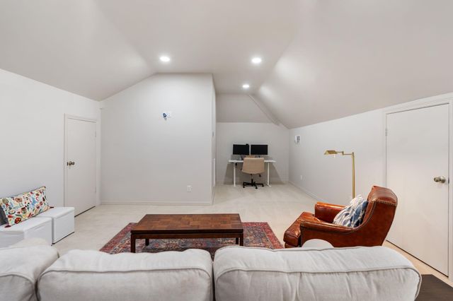 4709 Welford Drive, Bellaire, TX 77401