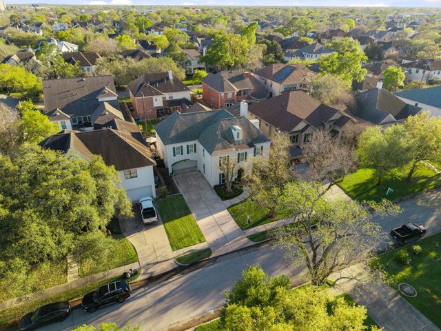 4709 Welford Drive, Bellaire, TX 77401