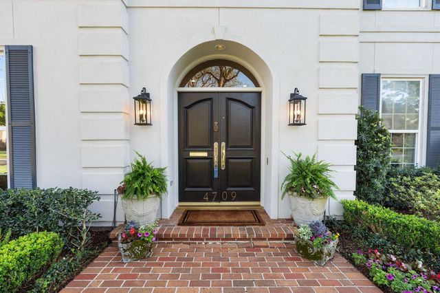 4709 Welford Drive, Bellaire, TX 77401