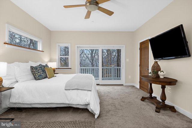 2321 HICKORY RD, Annapolis, MD 21401