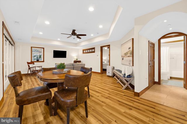 2321 HICKORY RD, Annapolis, MD 21401