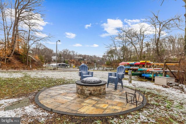 2321 HICKORY RD, Annapolis, MD 21401