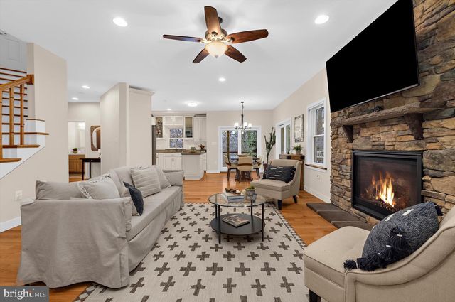 2321 HICKORY RD, Annapolis, MD 21401