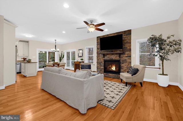 2321 HICKORY RD, Annapolis, MD 21401