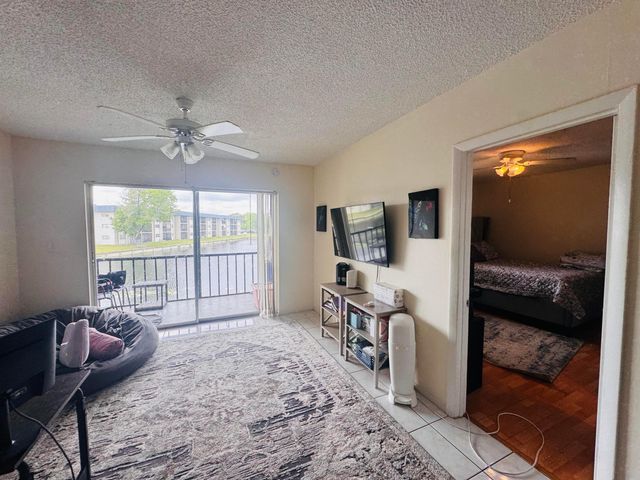 8025 S Colony Cir Circle 203, Tamarac, FL 33321