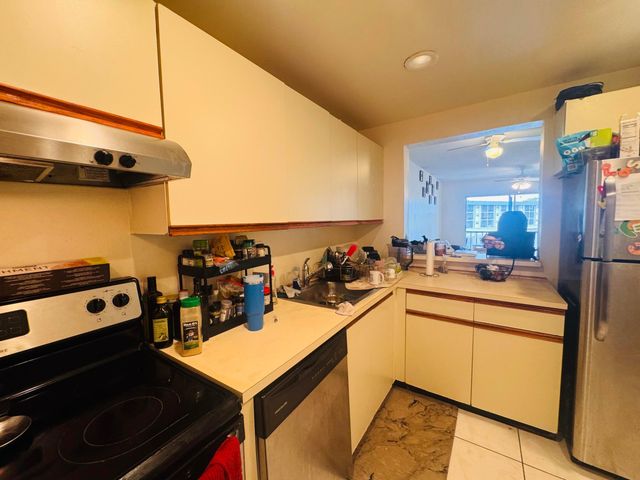 8025 S Colony Cir Circle 203, Tamarac, FL 33321