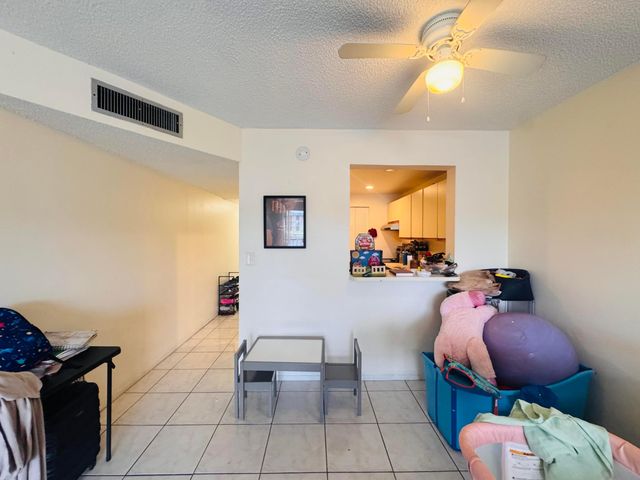 8025 S Colony Cir Circle 203, Tamarac, FL 33321