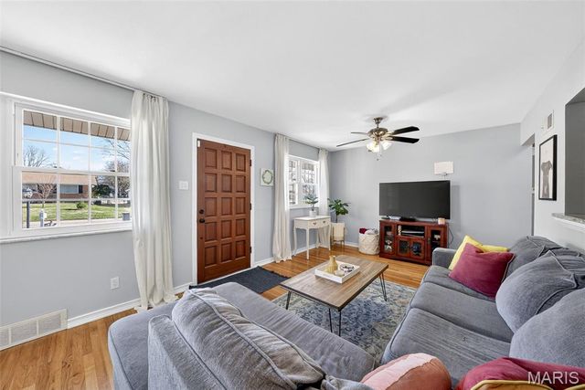 846 Ricewood Drive, Unincorporated, MO 63129