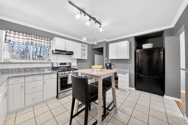 846 Ricewood Drive, Unincorporated, MO 63129