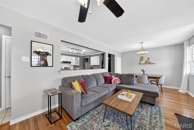 846 Ricewood Drive, Unincorporated, MO 63129