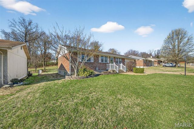 846 Ricewood Drive, Unincorporated, MO 63129