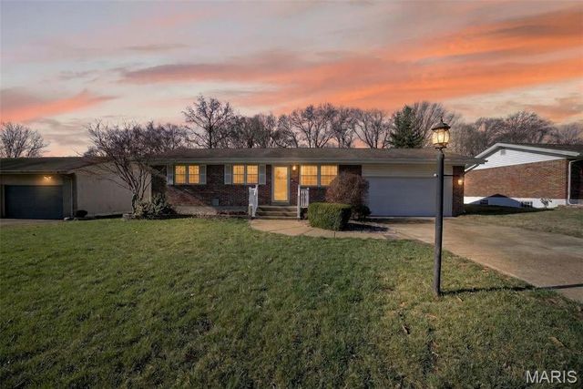 846 Ricewood Drive, Unincorporated, MO 63129