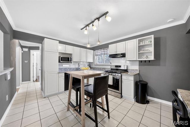 846 Ricewood Drive, Unincorporated, MO 63129