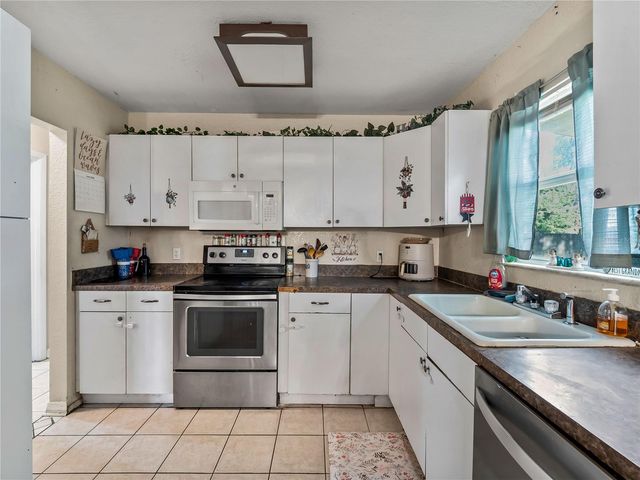 1018 RED BAY TERRACE NW, Port Charlotte, FL 33948