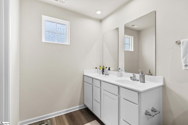 205 Creighton Ridge Drive, Clinton, SC 29325