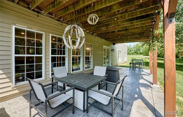 1021 Durham Garden Court, Dardenne Prairie, MO 63368