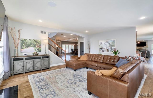 1021 Durham Garden Court, Dardenne Prairie, MO 63368