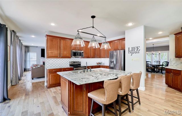 1021 Durham Garden Court, Dardenne Prairie, MO 63368