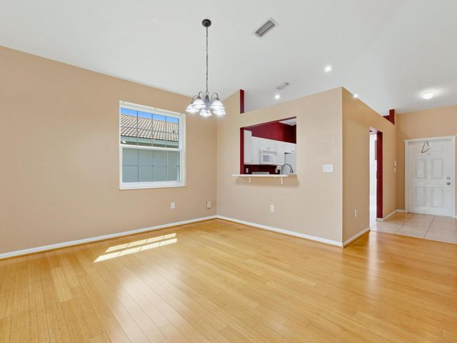 2920 E ARAGON Boulevard 3, Sunrise, FL 33313