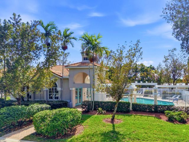 2920 E ARAGON Boulevard 3, Sunrise, FL 33313
