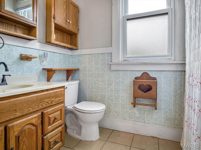 406 W Saint Louis Street, Lebanon, IL 62254
