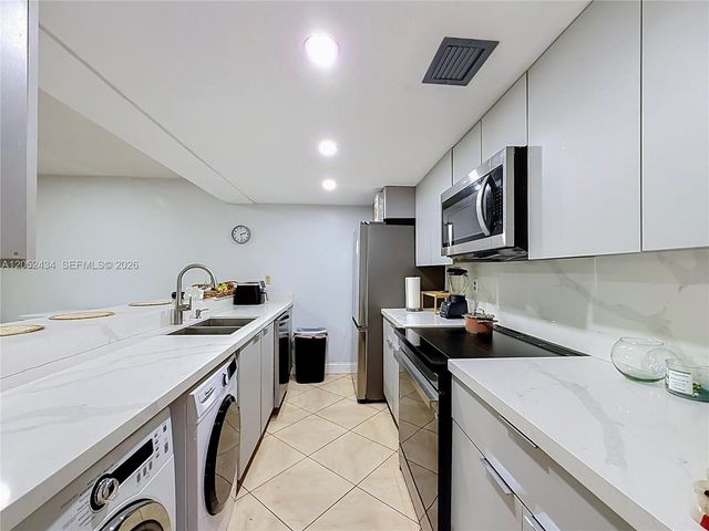 1110 W Fairway Road, Pembroke Pines, FL 33026