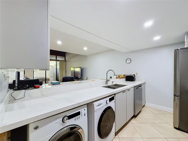 1110 W Fairway Road, Pembroke Pines, FL 33026
