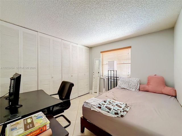 1110 W Fairway Road, Pembroke Pines, FL 33026